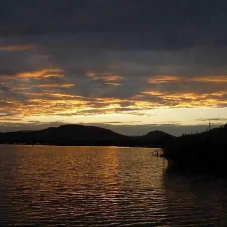 Balaton Eldorado Camping 招待所